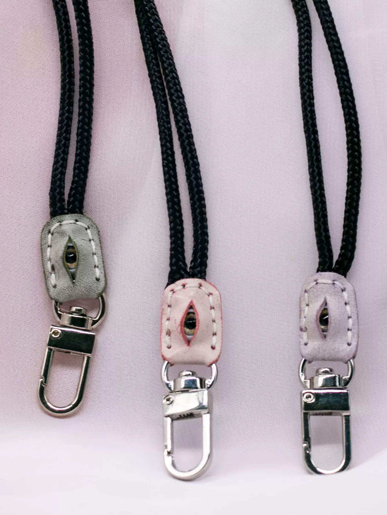 Original design pendant, handmade cowhide lanyard, braided hanging neck mobile phone chain, short wrist pendant, cowhide decoration personality
