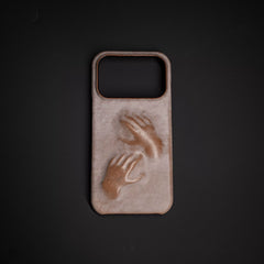 Relief art palm design leather mobile phone case concept sculpture high-grade cowhide texture old gift New Year gift suitable for Apple iPhone17pro 16promax hand-made customization
